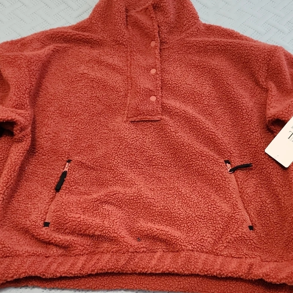 Warm Rust Fleece Pullover - Picture 3 of 9